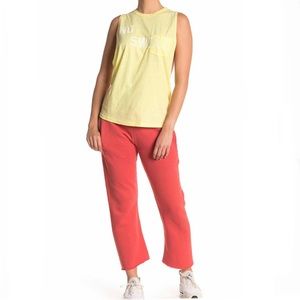 Free People Pants & Jumpsuits - FREE PEOPLE REYES CROP SWEATPANTS IN RED - NWT Free People Pants & Jumpsuits - FREE PEOPLE REYES CROP SWEATPANTS IN RED - NWT